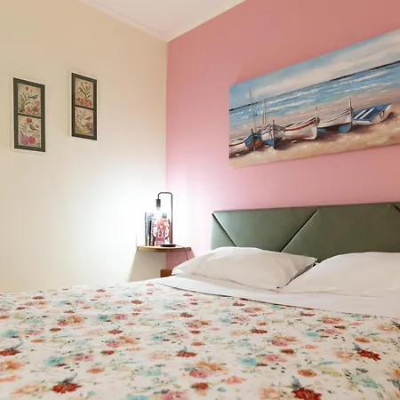 Vittoria Guest House Salerno-2